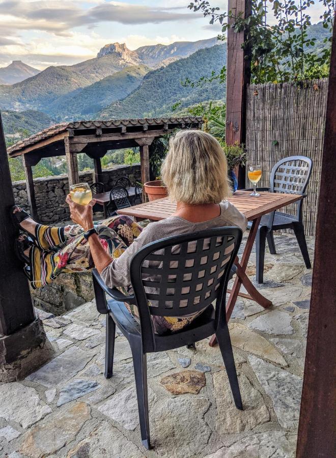 Olmares Terrace Apartment - Picos De Europa Lomena ภายนอก รูปภาพ